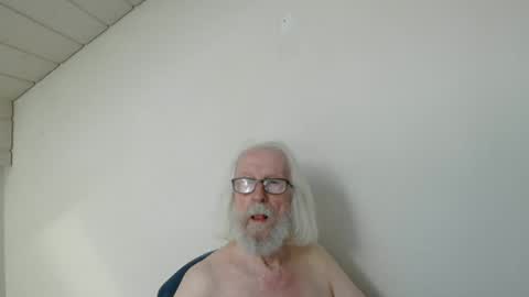 Snapshot of onanister chatting on 06-24-26, 07:07 Somewhere over the rainbow online show from 06-24-26, 07:07