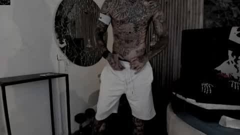 Snapshot of onceagain97_ chatting on 04-28-26, 07:19 ... online show from 04-28-26, 07:19