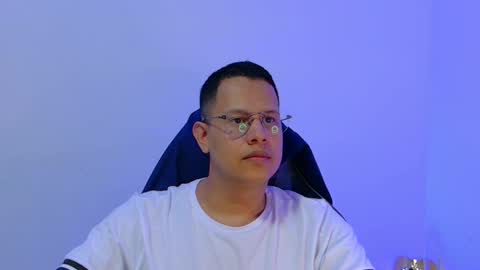 Liam online show from 04-06-26, 06:53