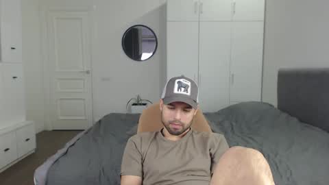 onebestlover online show from 02-25-25, 03:05