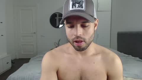 onebestlover online show from 03-05-25, 07:06