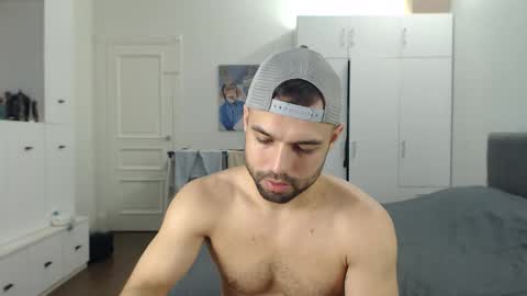 Snapshot of onebestlover chatting on 05-22-26, 07:59 onebestlover online show from 05-22-26, 07:59