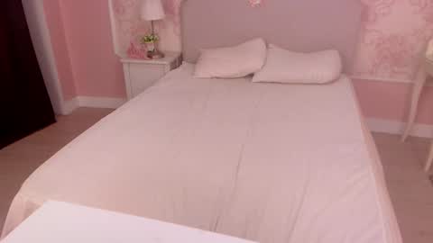 Nicole online show from 12-24-24, 05:49