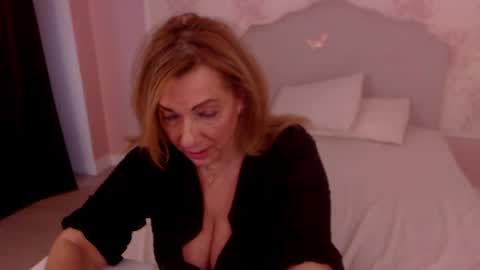 Nicole online show from 02-17-25, 05:36