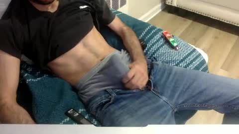 onehitwonder21 online show from 06-19-26, 05:17