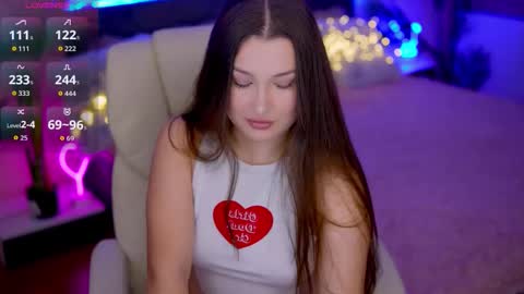 L A Y A online show from 11-26-25, 08:32