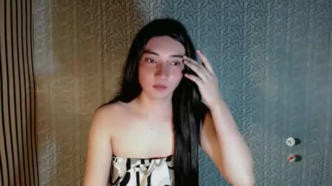 Snapshot of onelesslonelygirl69 chatting on 05-06-26, 09:58 KLIER online show from 05-06-26, 09:58