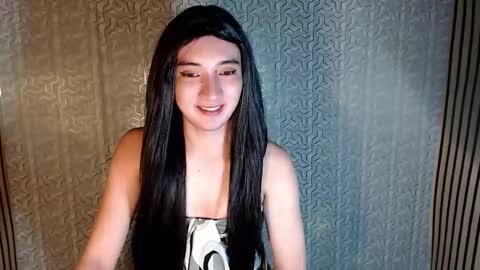 Snapshot of onelesslonelygirl69 chatting on 05-11-26, 01:17 KLIER online show from 05-11-26, 01:17