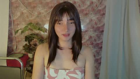 Snapshot of onelesslonelygirl69 chatting on 06-18-26, 07:30 KLIER online show from 06-18-26, 07:30