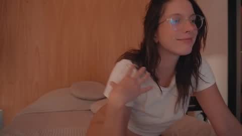 Ariel online show from 12-11-24, 08:07