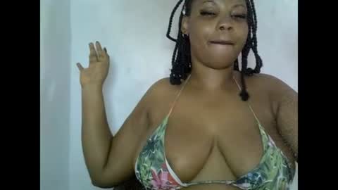 Snapshot of oneofdbestchubbygaloncb chatting on 06-21-26, 05:59 oneofdbestchubbygaloncb online show from 06-21-26, 05:59