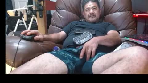 Snapshot of onewayallday chatting on 07-17-26, 03:24 onewaykenny online show from 07-17-26, 03:24