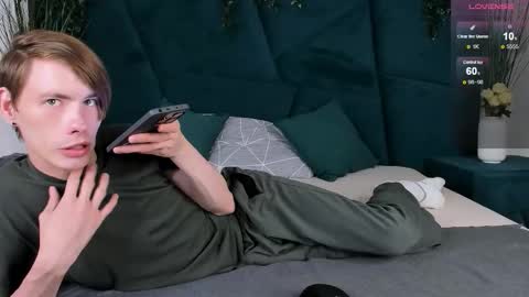 Erick  online show from 09-16-25, 06:03