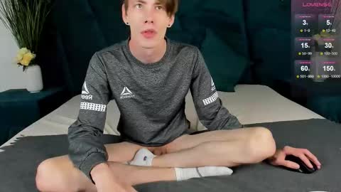 Erick  online show from 09-26-25, 07:45