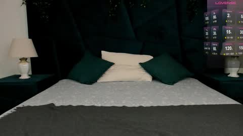 Erick  online show from 11-24-25, 06:02