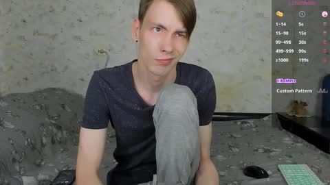 Erick  online show from 04-10-26, 05:34