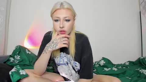 Snapshot of only_iva21 chatting on 11-02-25, 01:57 Iva online show from 11-02-25, 01:57