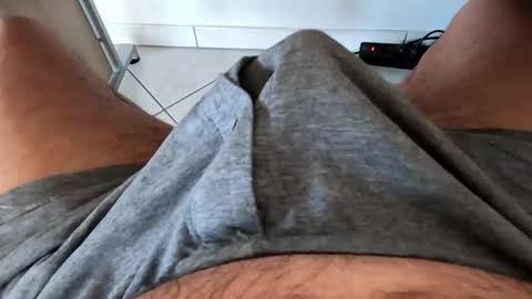 Snapshot of onlydickcam chatting on 03-30-26, 06:36 Maggus online show from 03-30-26, 06:36