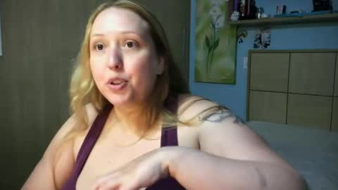 Snapshot of onlyferdiz chatting on 12-17-24, 10:22 OnlyFerdiz online show from 12-17-24, 10:22