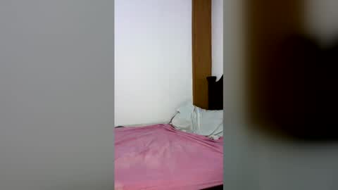 Snapshot of onlyfree_sexx chatting on 05-26-26, 03:46 Sebastian online show from 05-26-26, 03:46