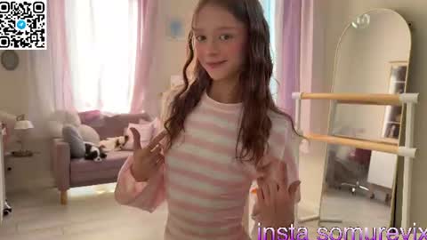 Snapshot of onlykitty_chillhere chatting on 07-17-26, 03:24 BARBARA online show from 07-17-26, 03:24