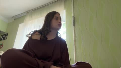 Snapshot of onlymiababe chatting on 05-05-26, 10:34 Mia online show from 05-05-26, 10:34
