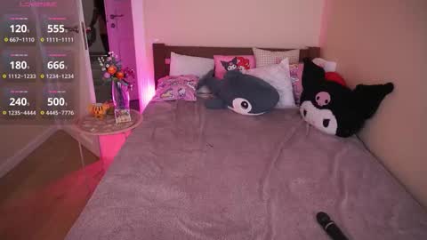 Snapshot of onlypenny chatting on 11-26-25, 10:11 Peny online show from 11-26-25, 10:11