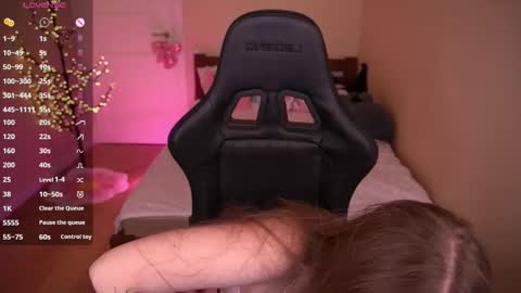 Snapshot of onlypenny chatting on 02-24-26, 03:43 Peny online show from 02-24-26, 03:43