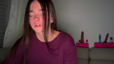 Sophia online show from 06-11-26, 12:32