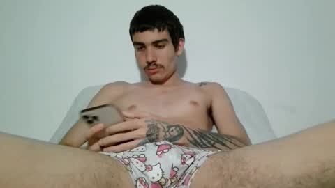 Snapshot of onzas_ chatting on 01-31-26, 09:35 onzas_ online show from 01-31-26, 09:35