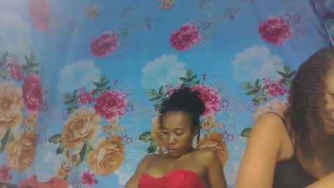 Snapshot of ooooranorosoa chatting on 06-04-26, 06:25 ooooranorosoa online show from 06-04-26, 06:25