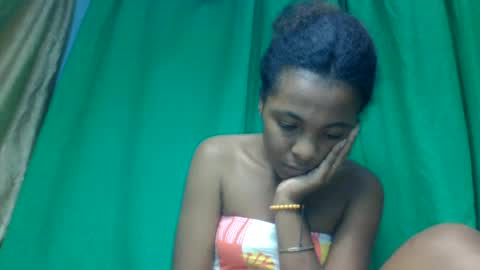Snapshot of ooooranorosoa chatting on 06-18-26, 09:47 ooooranorosoa online show from 06-18-26, 09:47