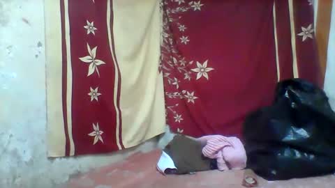 Snapshot of oooozafiette chatting on 05-31-26, 06:09 oooozafiette online show from 05-31-26, 06:09