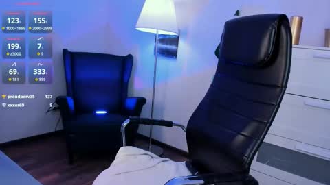 Snapshot of ooops_boobs chatting on 01-09-26, 03:26 Chloe follow me online show from 01-09-26, 03:26