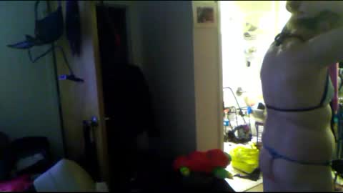 Snapshot of opalockajoe chatting on 12-31-24, 06:27 TsJojo online show from 12-31-24, 06:27