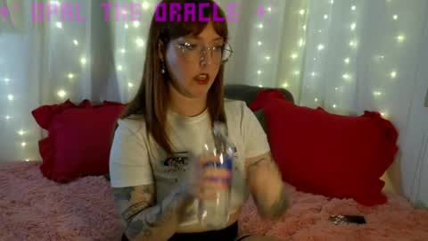 Snapshot of opaltheoracle chatting on 06-08-26, 04:13 Opal online show from 06-08-26, 04:13