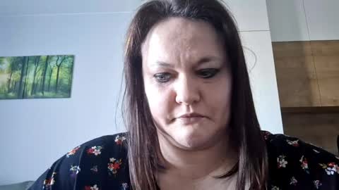 Ophelia online show from 04-18-26, 01:15