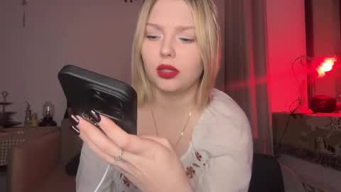 Ophelia online show from 01-09-26, 07:04