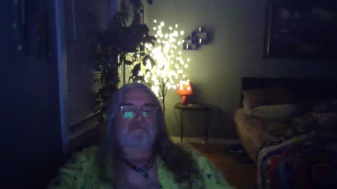 Snapshot of opiegonebad chatting on 03-21-26, 08:08 Kumquat online show from 03-21-26, 08:08