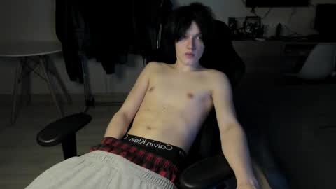 Bella and John online show from 04-04-26, 02:54