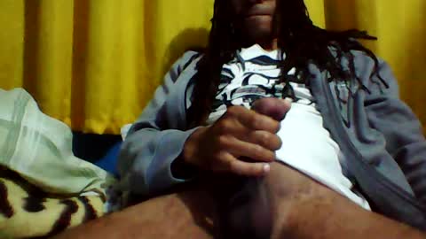 Snapshot of opree_pirocudo chatting on 06-19-26, 08:40 Opree online show from 06-19-26, 08:40