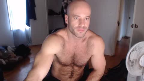 Snapshot of oregon87 chatting on 12-30-24, 04:40 The Oregon Lumberjack online show from 12-30-24, 04:40