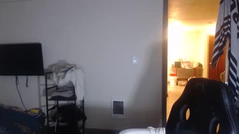 The Oregon Lumberjack online show from 04-19-26, 01:32