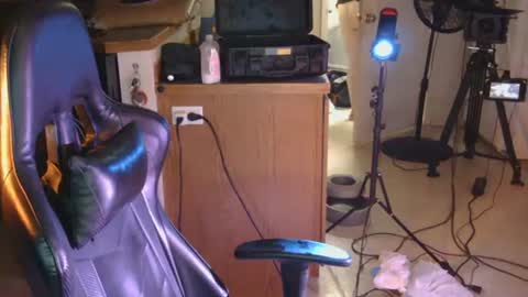 oregoncameraman online show from 06-14-26, 11:23