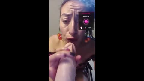 Snapshot of oriana_111 chatting on 04-05-26, 04:53 oriana_111 online show from 04-05-26, 04:53