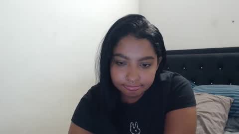 Snapshot of oriana_ston chatting on 10-21-25, 02:01 oriana_ston online show from 10-21-25, 02:01