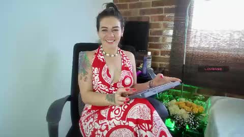 Snapshot of oriana_thomson2 chatting on 06-02-26, 06:32 Oriana online show from 06-02-26, 06:32