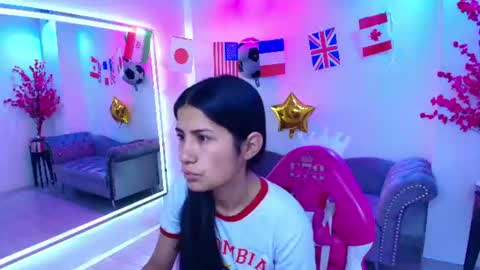Snapshot of oriana_wood chatting on 07-16-26, 11:38 Oriana online show from 07-16-26, 11:38