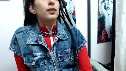 Snapshot of orianna_bodmod chatting on 03-18-26, 03:20 ORIANNA online show from 03-18-26, 03:20