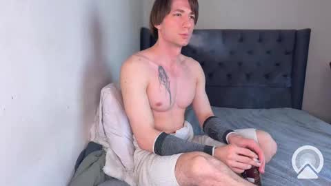 Snapshot of origamicat chatting on 02-15-25, 07:27 origamicat online show from 02-15-25, 07:27